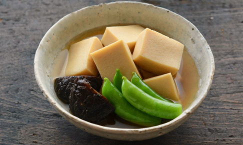 管理栄養士監修 高野豆腐を食べ過ぎると太る 1日の適量はどれくらい 調味料の百科事典